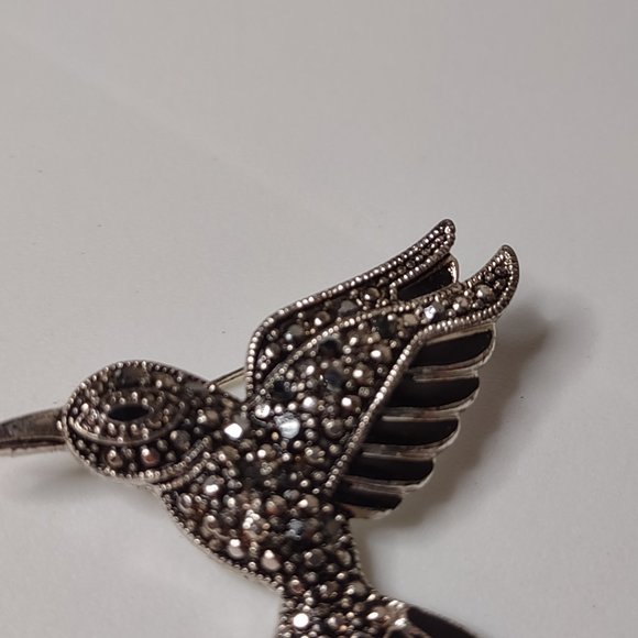 Black And Silver Tone Hummingbird Brooch - Picture 3 of 12